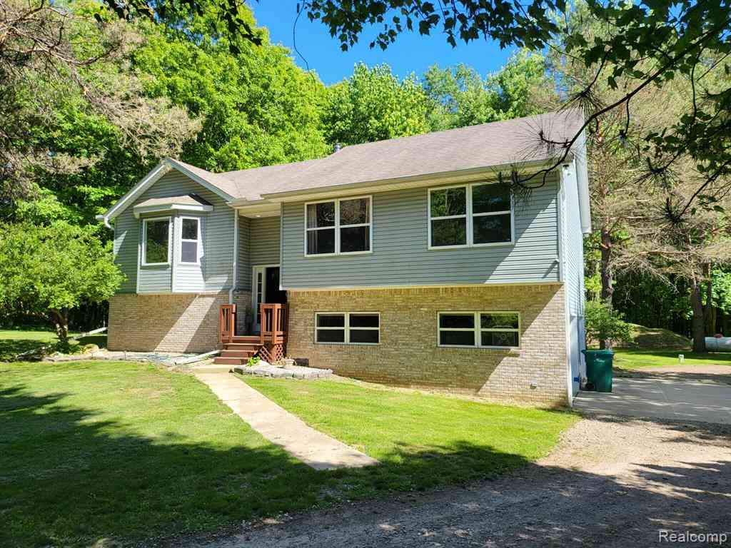 Homes For Sale - 860 N Sashabaw Road <br/> Oakland County, Ortonville, MI 48462