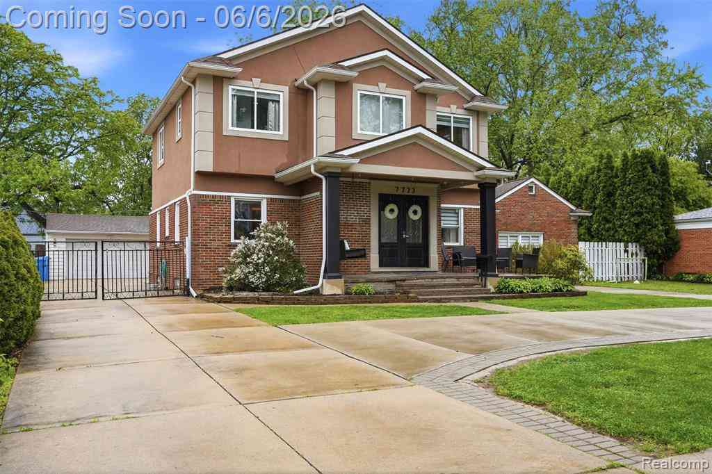 Homes For Sale - 7723 Hazelton Street <br/> Dearborn Heights, MI 48127