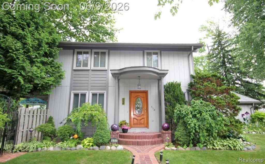 Homes For Rent - 615 Davis Avenue <br/> Birmingham, MI 48009