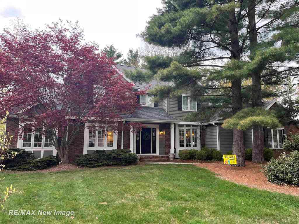 Homes For Sale - 5305 Claremont Street <br/> Midland, MI 48642