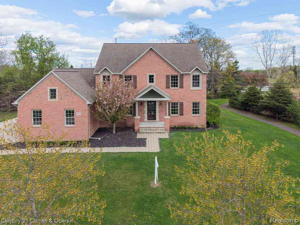 Homes For Sale - 20806 Deerfield  <br/> Oakland County, Farmington Hills, MI 48335