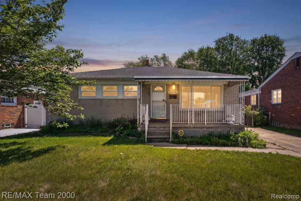 Homes For Sale - 25394 Normandy Street <br/> Roseville, MI 48066
