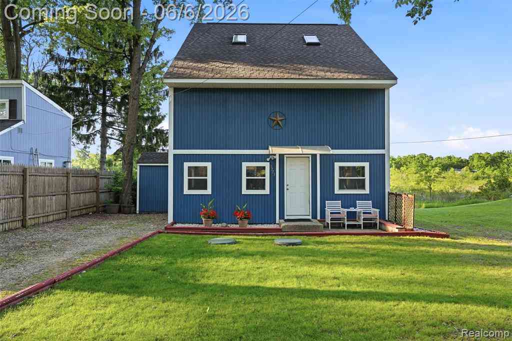 Homes For Sale - 3773 Navarra Avenue <br/> Oakland County, White Lake, MI 48383