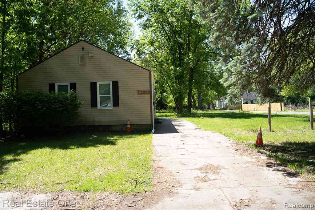 Homes For Sale - 22675 Santa Maria Street <br/> Detroit, MI 48219