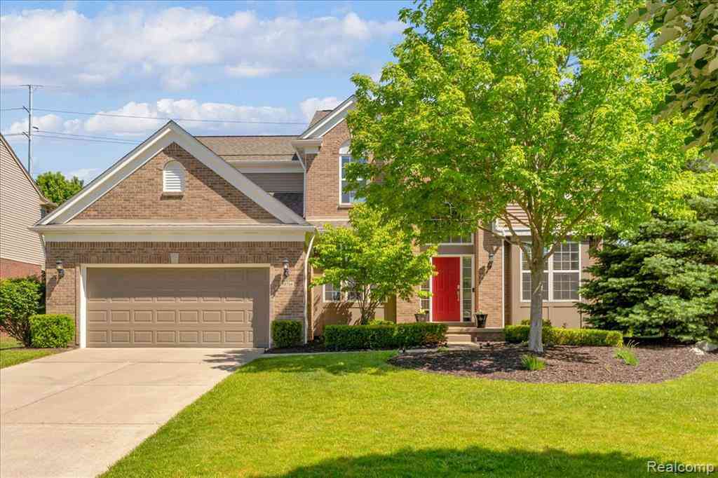 Homes For Sale - 48794 Freestone Drive <br/> Northville, MI 48168