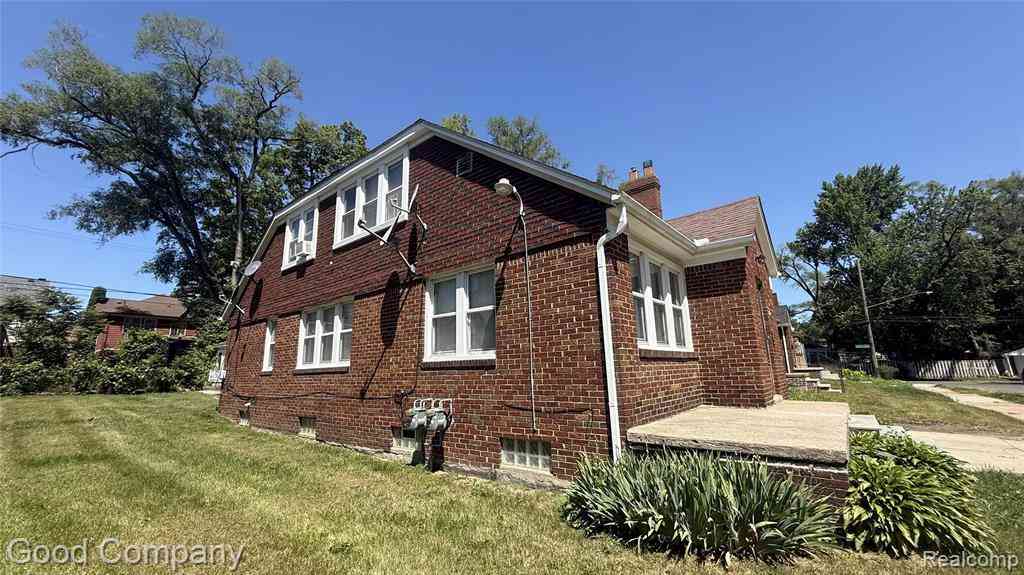 Homes For Sale - 17403 Quincy Street <br/> Detroit, MI 48221