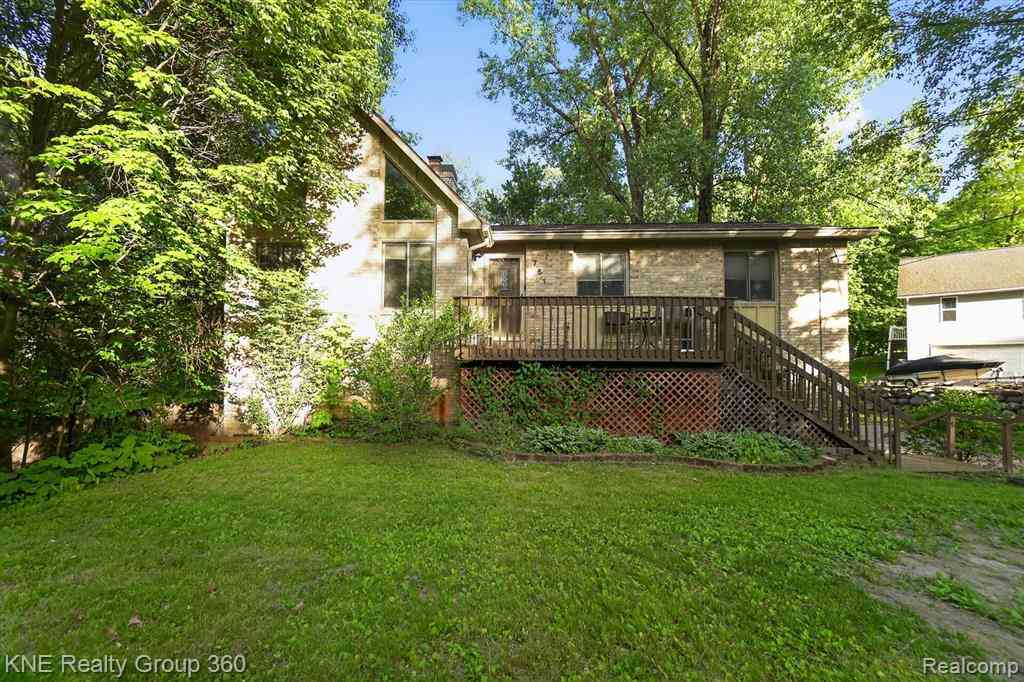 Homes For Sale - 751 Maury Place <br/> Howell, MI 48843