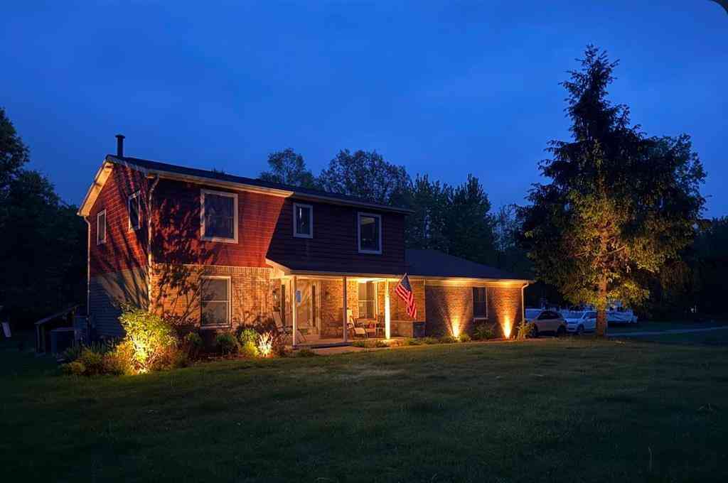 Homes For Sale - 3392 Breezewood Court <br/> Oakland County, Ortonville, MI 48462
