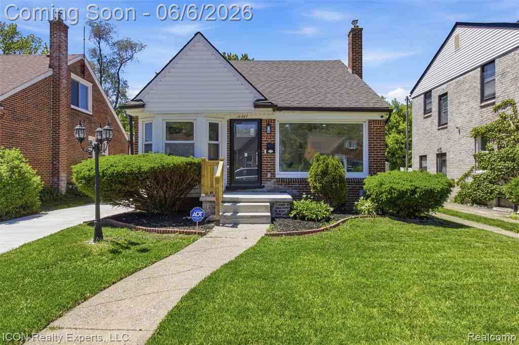 Homes For Sale - 18667 Rutherford Street <br/> Detroit, MI 48235