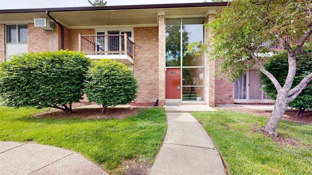 Condo For Sale - 1225 Island Drive  #103<br/> Washtenaw County, Ann Arbor, MI 48105