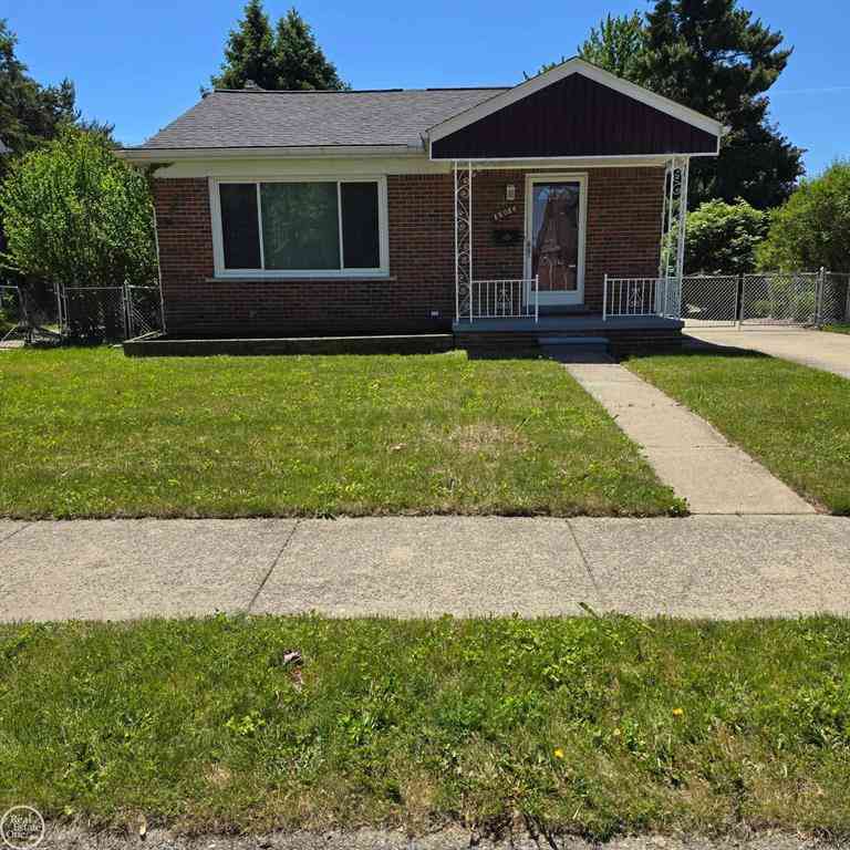 Homes For Sale - 16084 Hauss Avenue <br/> Eastpointe, MI 48021