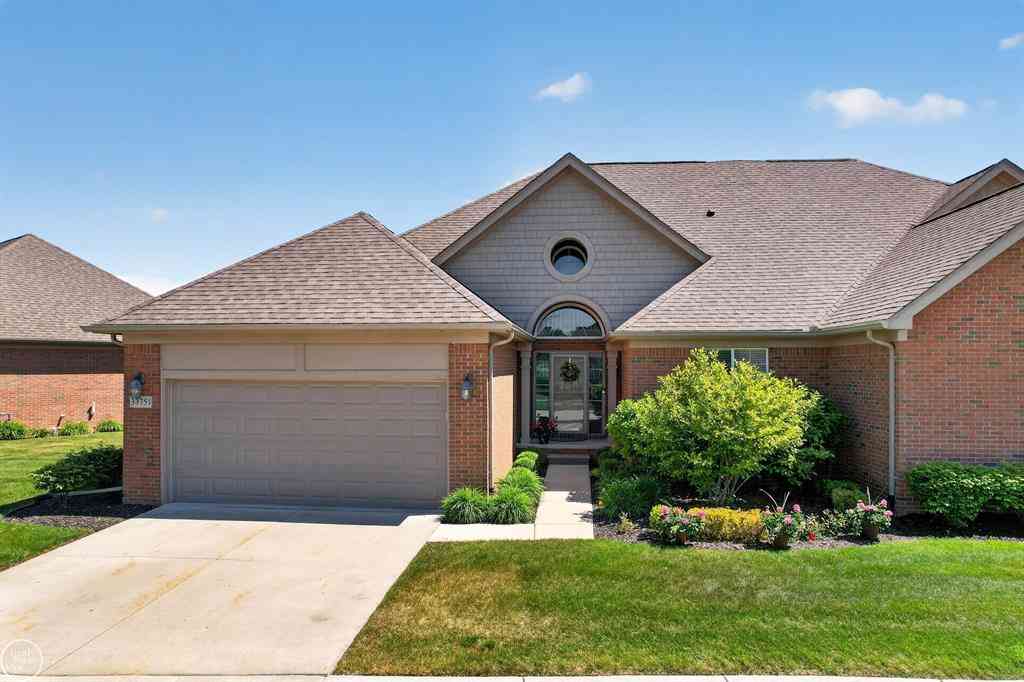 Condo For Sale - 33751 Au Sable Drive <br/> Chesterfield, MI 48047