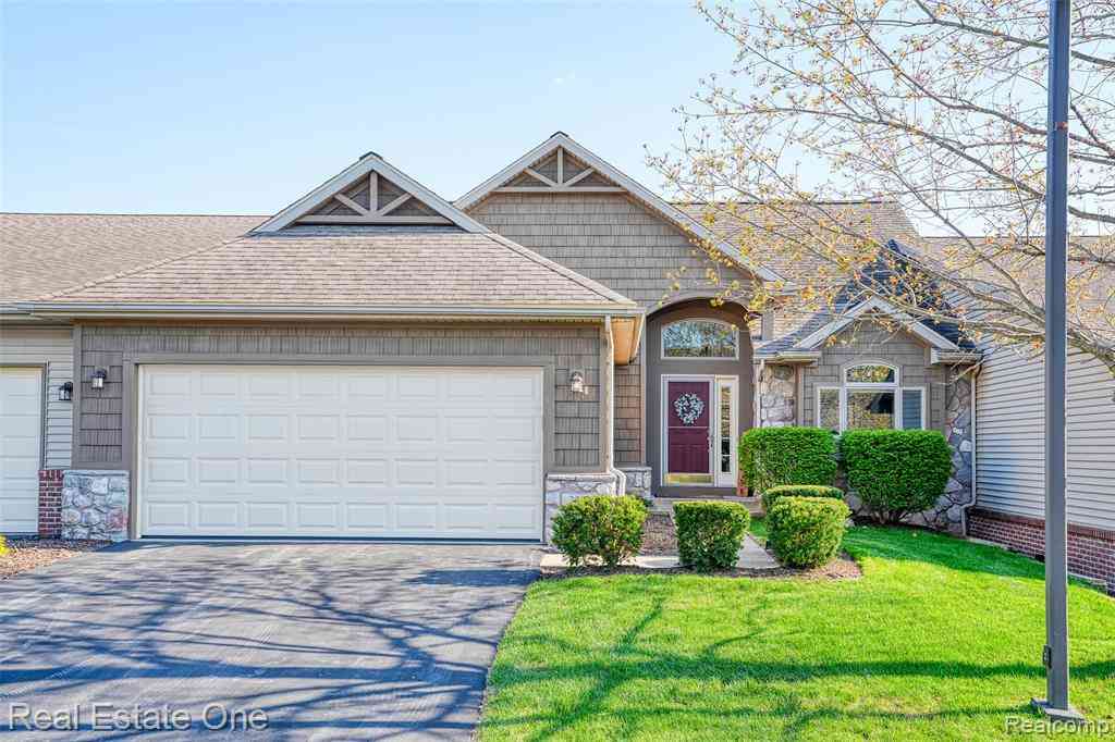 Condo For Sale - 2243 Willow Tree Drive <br/> Brighton, MI 48116