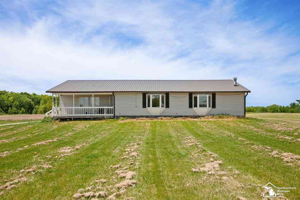 Homes For Sale - 5596 Bent Oak Highway <br/> Adrian, MI 49221