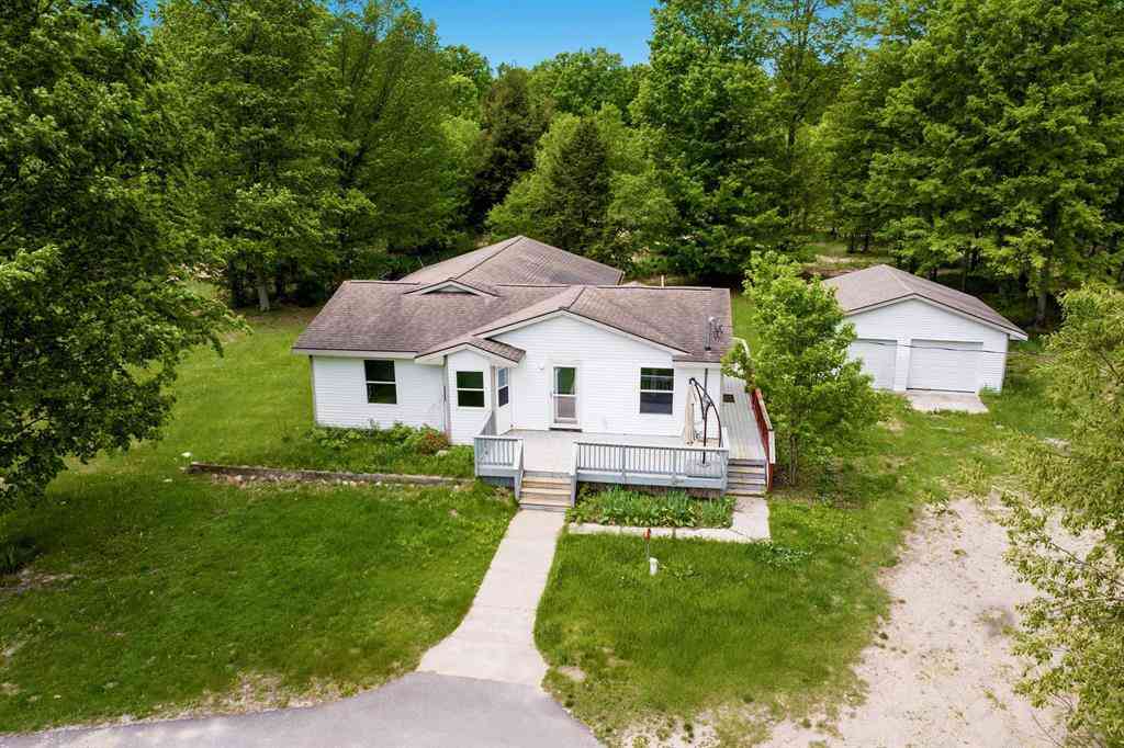Homes For Sale - 90 S Haze Road <br/> Beulah, MI 49617