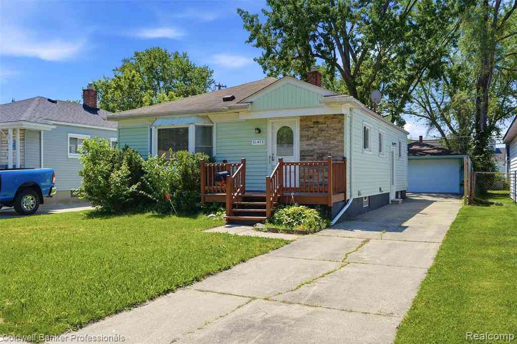 Homes For Sale - 31473 Hazelwood Street <br/> Westland, MI 48186