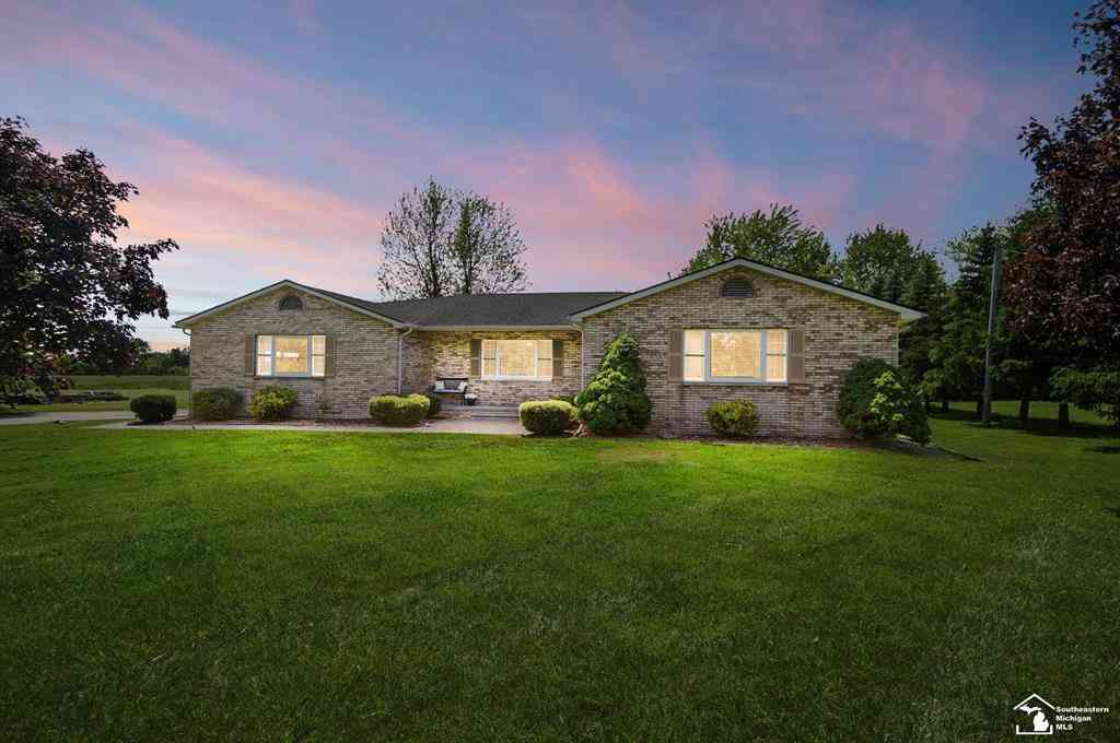 Homes For Sale - 7792 S Huron River Drive <br/> Monroe County, South Rockwood, MI 48179