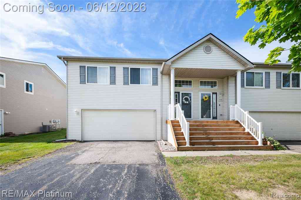 Condo For Sale - 1108 Lake Park Drive <br/> Grand Blanc, MI 48439