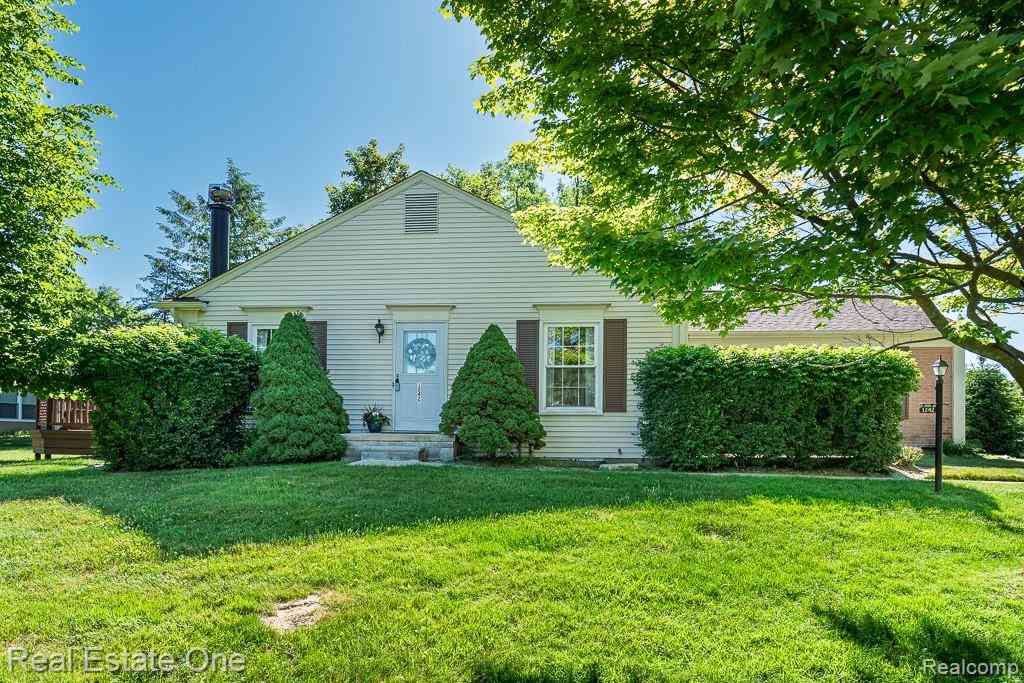 Condo For Sale - 1242 Kings Cove Court <br/> Rochester, MI 48306