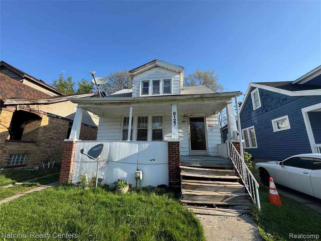 Homes For Sale - 8127 E Hildale Street <br/> Detroit, MI 48234