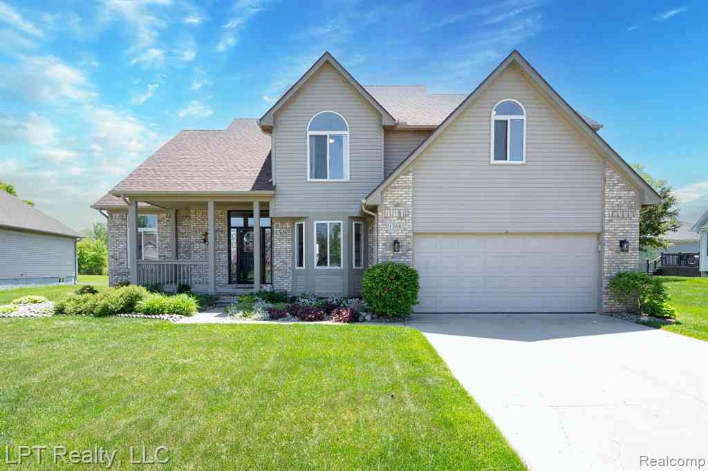 Homes For Sale - 1366 Hidden Wood Court <br/> Grand Blanc, MI 48439