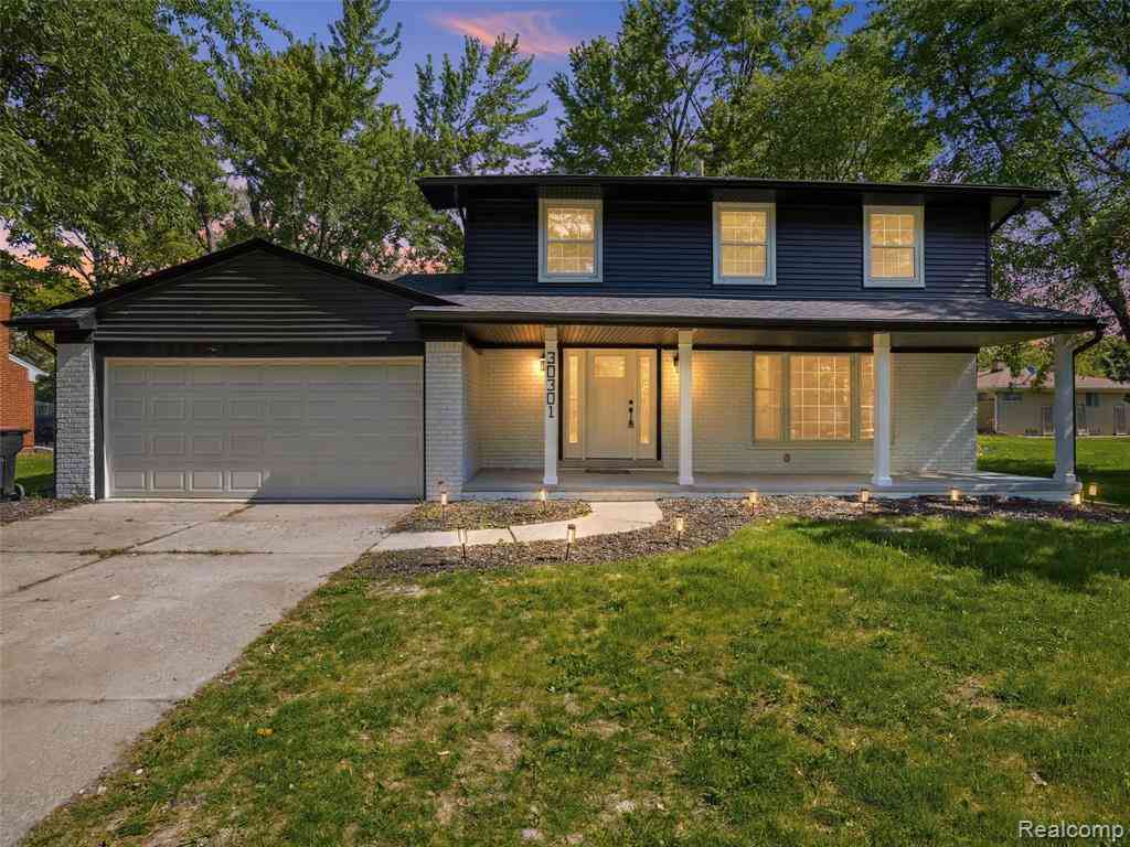 Homes For Sale - 30301 Spring River Drive <br/> Southfield, MI 48076