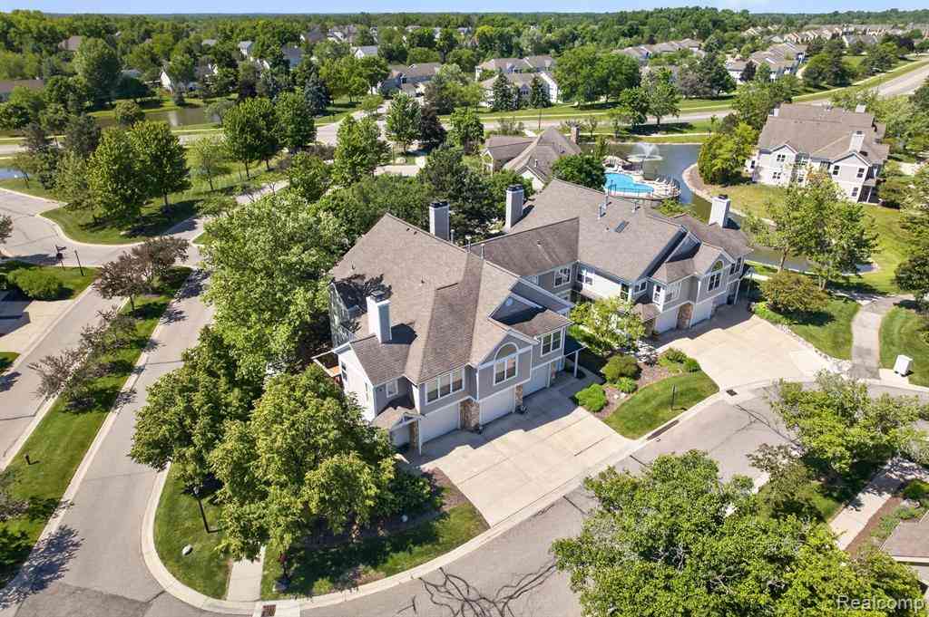 Condo For Sale - 1641 Coburn Drive <br/> Ann Arbor, MI 48108