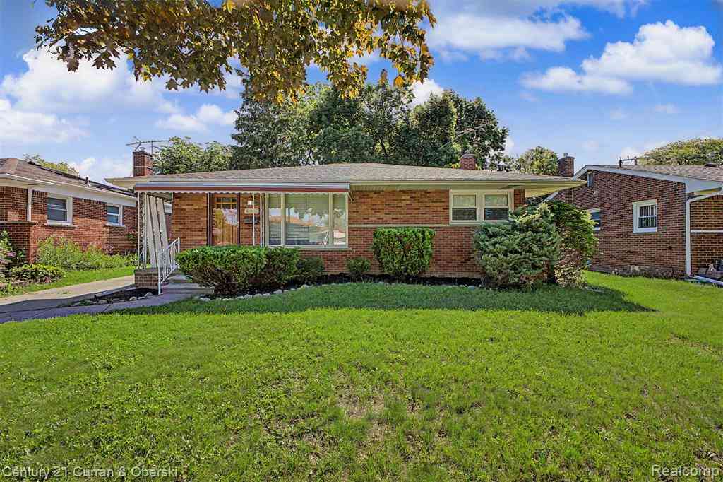 Homes For Sale - 8212 Glengary Street <br/> Dearborn Heights, MI 48127