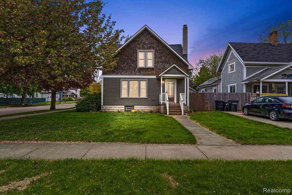 Homes For Sale - 305 N Almont Avenue <br/> Lapeer County, Imlay City, MI 48444