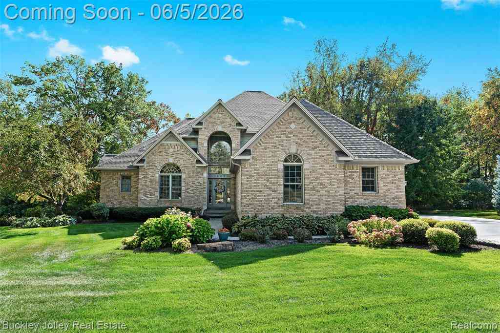 Homes For Sale - 1889 Sharp Sand Circle <br/> Brighton, MI 48114