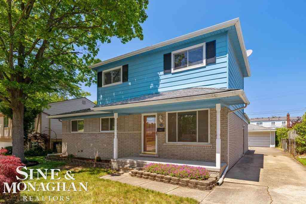 Homes For Sale - 22929 Clairwood Street <br/> Saint Clair Shores, MI 48080