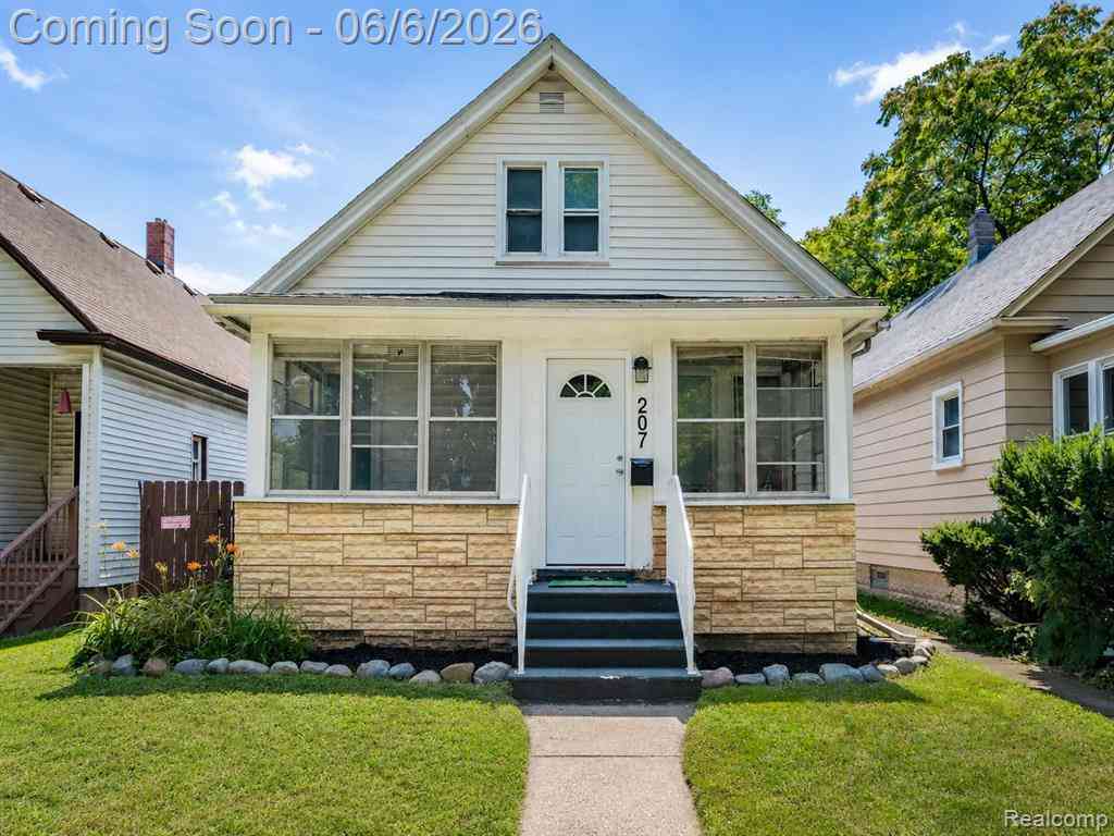 Homes For Sale - 207 Richter Street <br/> River Rouge, MI 48218