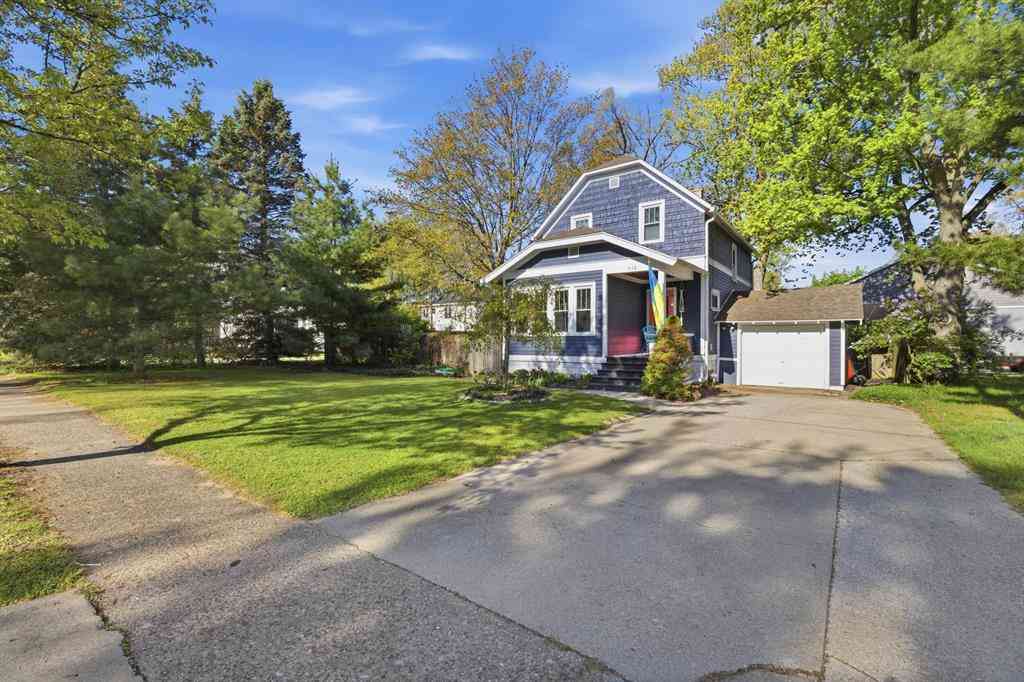 Homes For Sale - 115 N Lake Avenue <br/> Ottawa County, Spring Lake, MI 49456