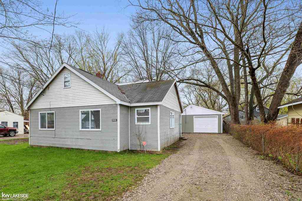 Homes For Rent - 2105 Lambden Road <br/> Flint, MI 48532