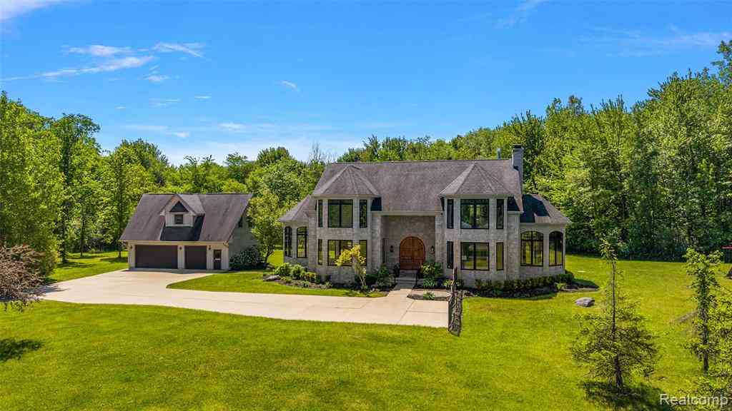 Homes For Sale - 62502 Wayfaring Road <br/> Macomb County, Ray, MI 48096