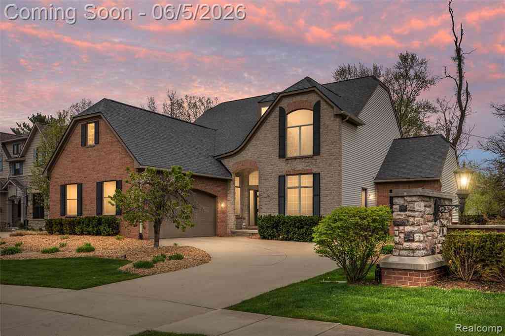Homes For Sale - 110 Singh Boulevard <br/> South Lyon, MI 48178
