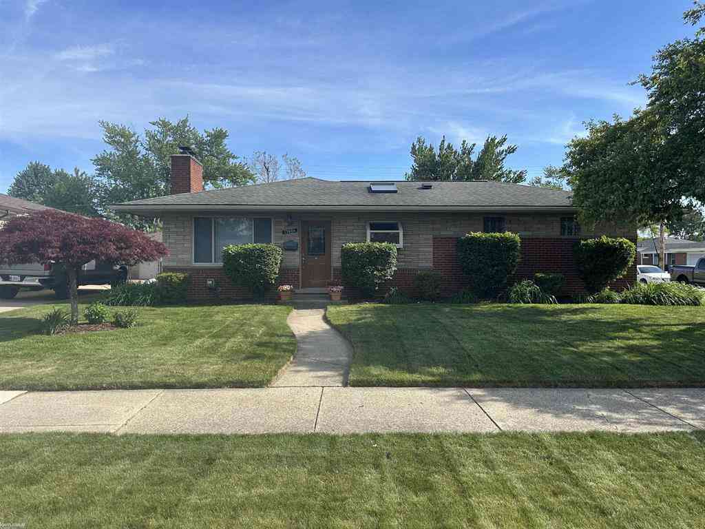 Homes For Sale - 13006 Masonic Road <br/> Warren, MI 48088