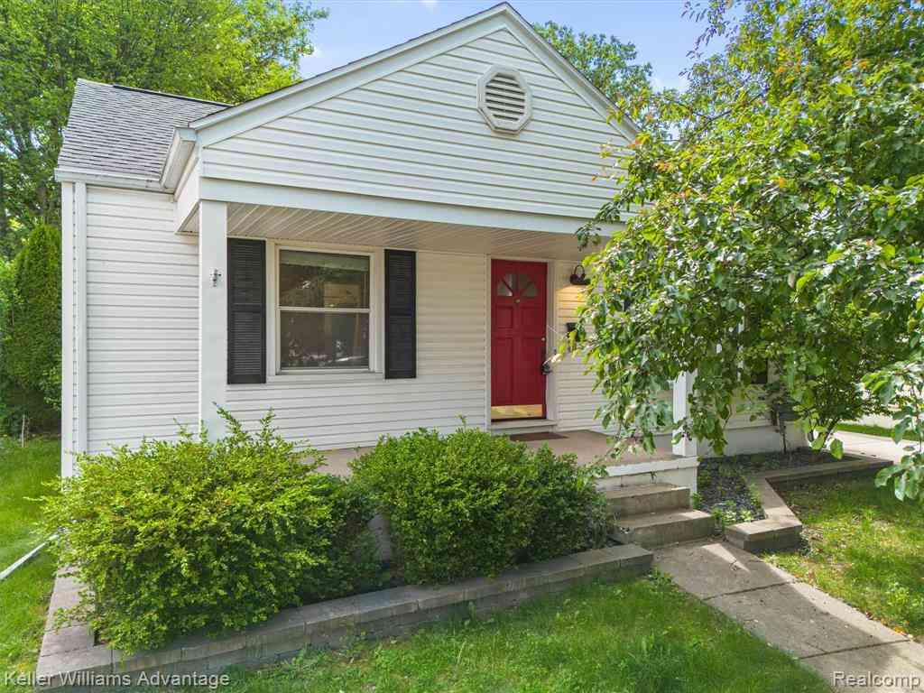 Homes For Sale - 617 S Edgeworth Avenue <br/> Royal Oak, MI 48067