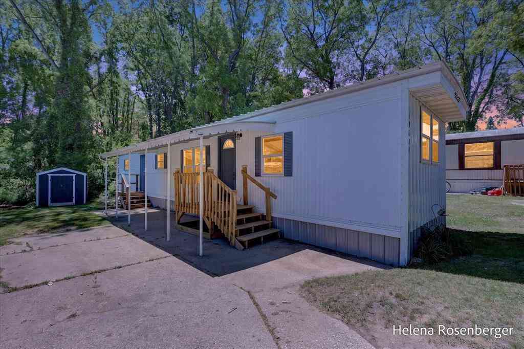 Homes For Sale - 10604 Peachtree Street <br/> Barry County, Plainwell, MI 49080