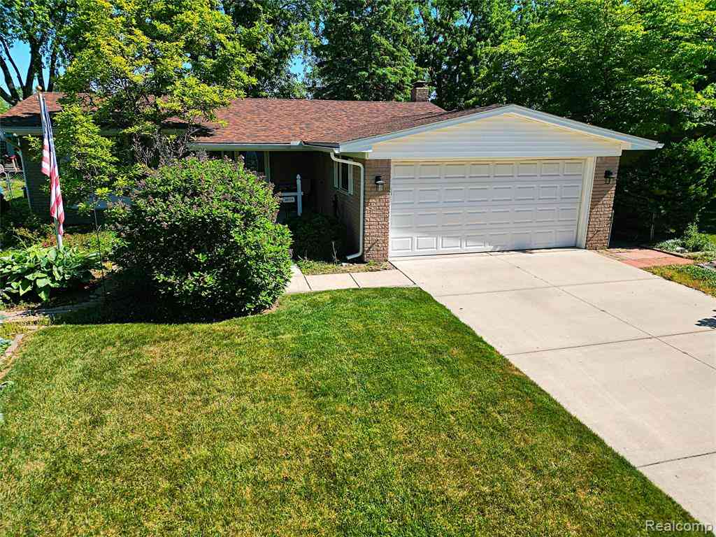 Homes For Sale - 38924 Dover Street <br/> Livonia, MI 48150