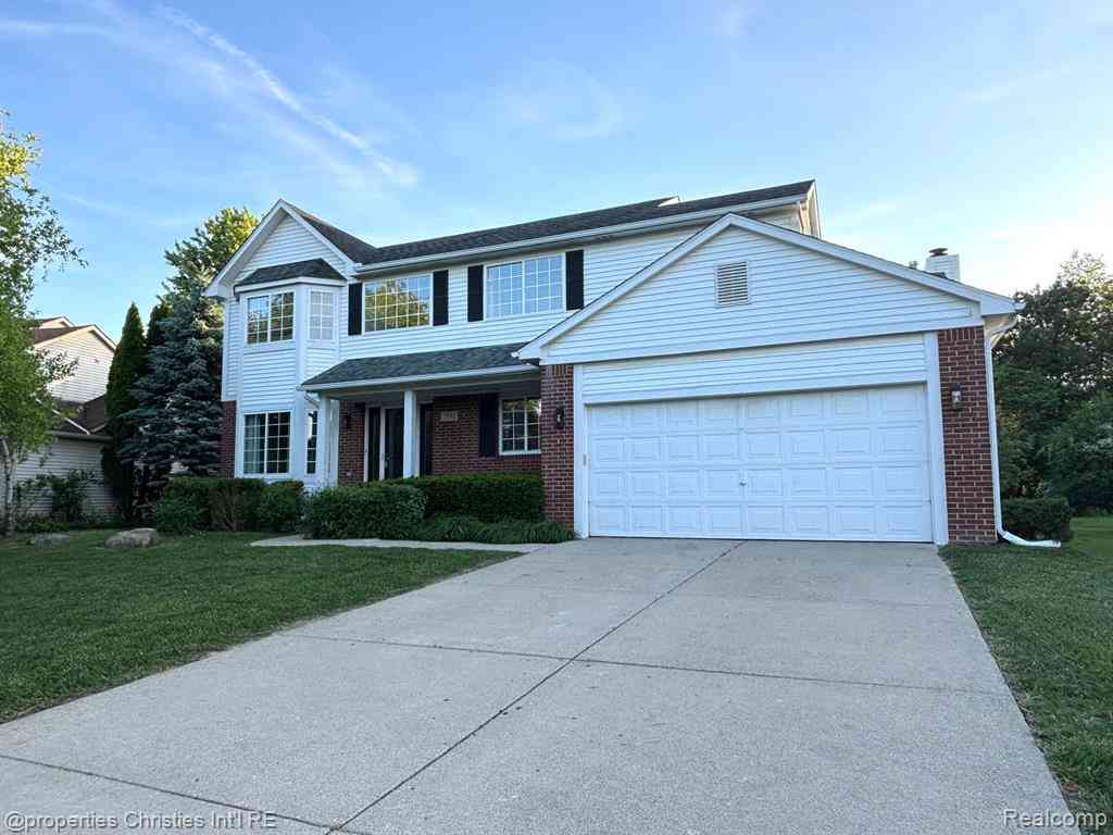 Homes For Sale - 2892 Mystic Drive <br/> Ann Arbor, MI 48103