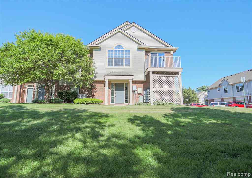 Condo For Sale - 1859 Flagstone Circle <br/> Rochester, MI 48307