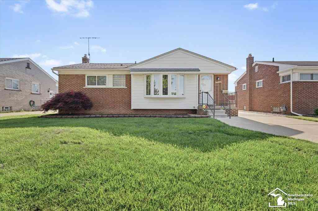 Homes For Sale - 15136 Poplar Street <br/> Southgate, MI 48195