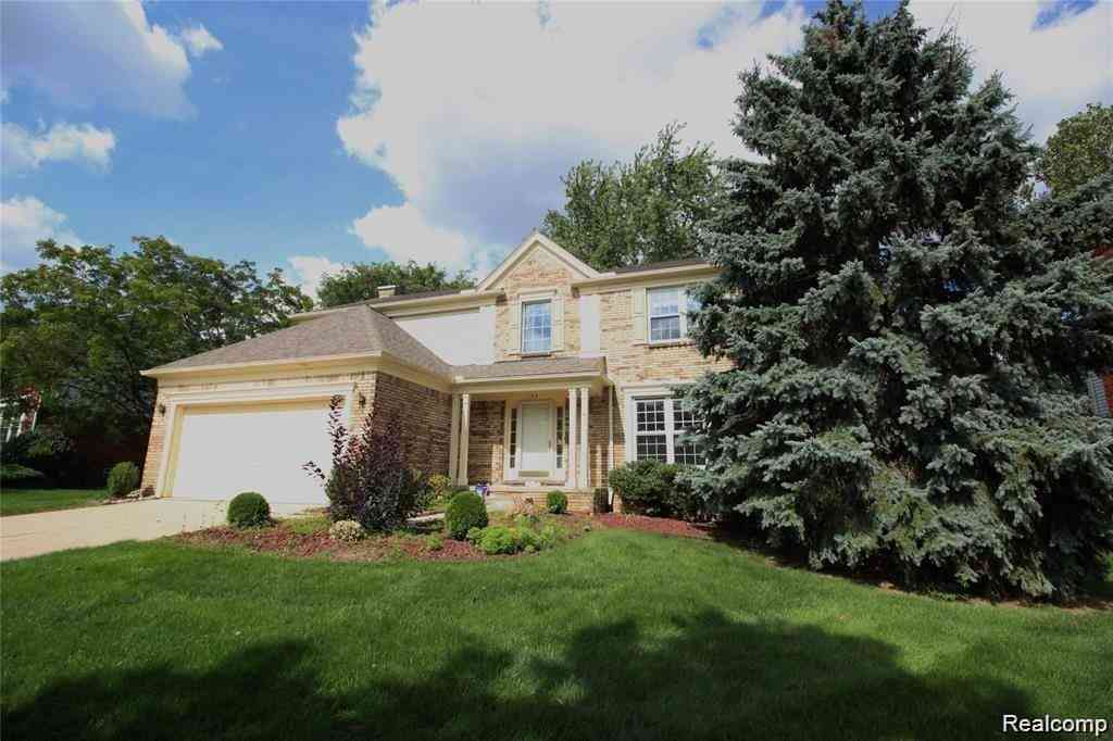 Homes For Rent - 193 Saxon Court <br/> Rochester, MI 48307