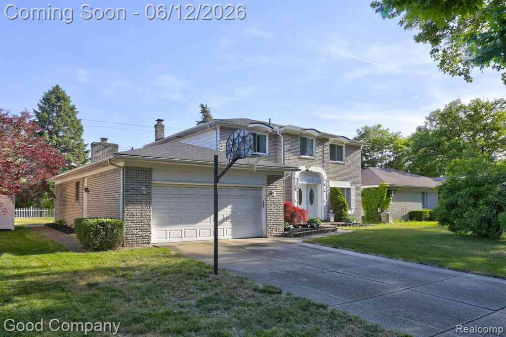 Homes For Sale - 1798 Wilmet Drive <br/> Troy, MI 48085