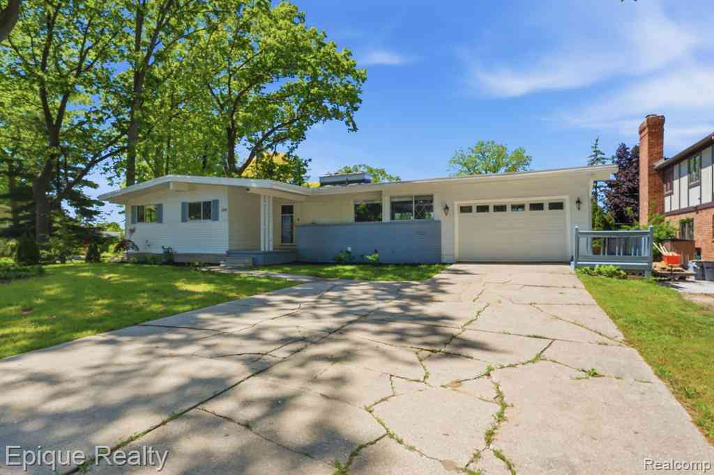 Homes For Sale - 2549 Riverwood Drive <br/> Port Huron, MI 48060