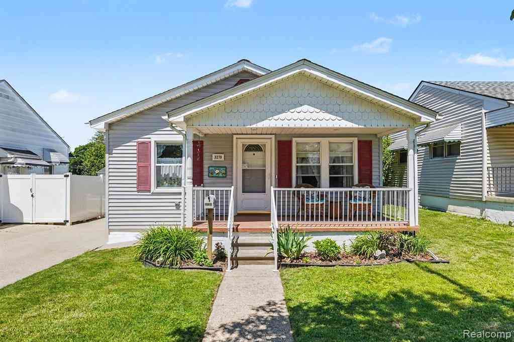 Homes For Sale - 3270 Charles Street <br/> Wayne County, Trenton, MI 48183