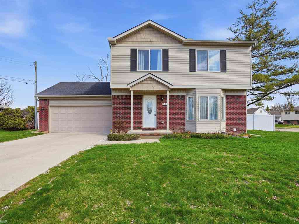 Homes For Sale - 506 W Woodside Avenue <br/> Oakland County, Madison Heights, MI 48071