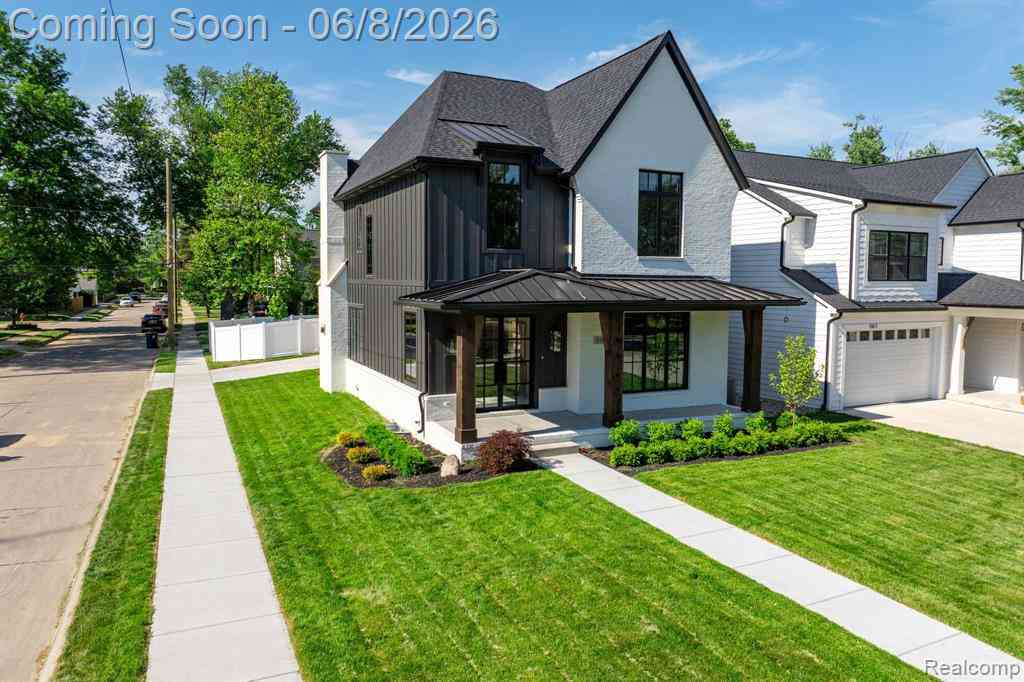 Homes For Sale - 503 Girard Avenue <br/> Royal Oak, MI 48073