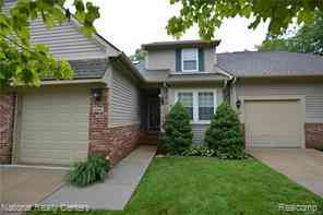 Condo For Rent - 41997 Arrowhead Drive <br/> Novi, MI 48377